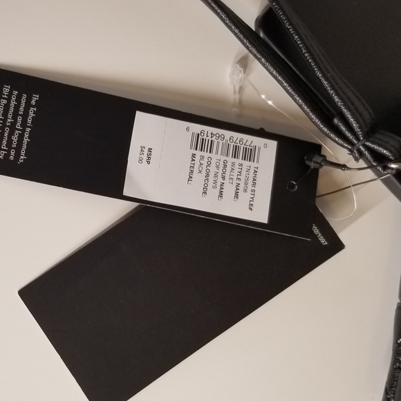 *NWT* Tahari Wristlet/Crossbody - Picture 5 of 11